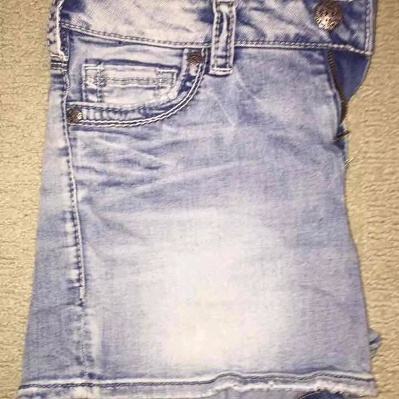 Silver jean shorts - Picture 1 of 4